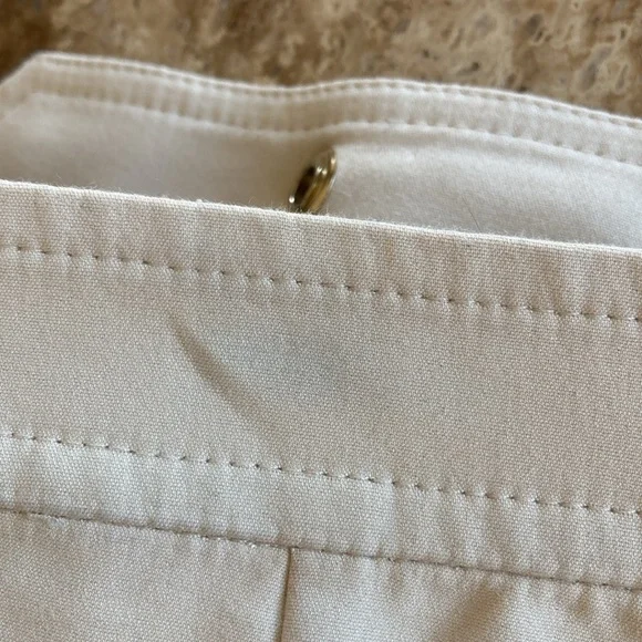 St. John Sport Skirt - Picture 11 of 12